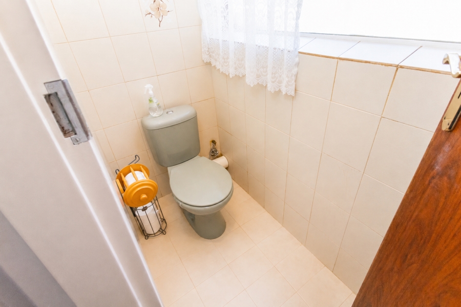 4 Bedroom Property for Sale in Heuwelsig Free State